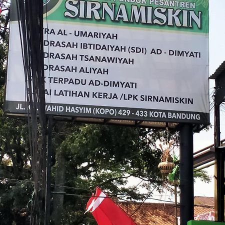 Gh Sirnamiskin Bandung Exteriör bild