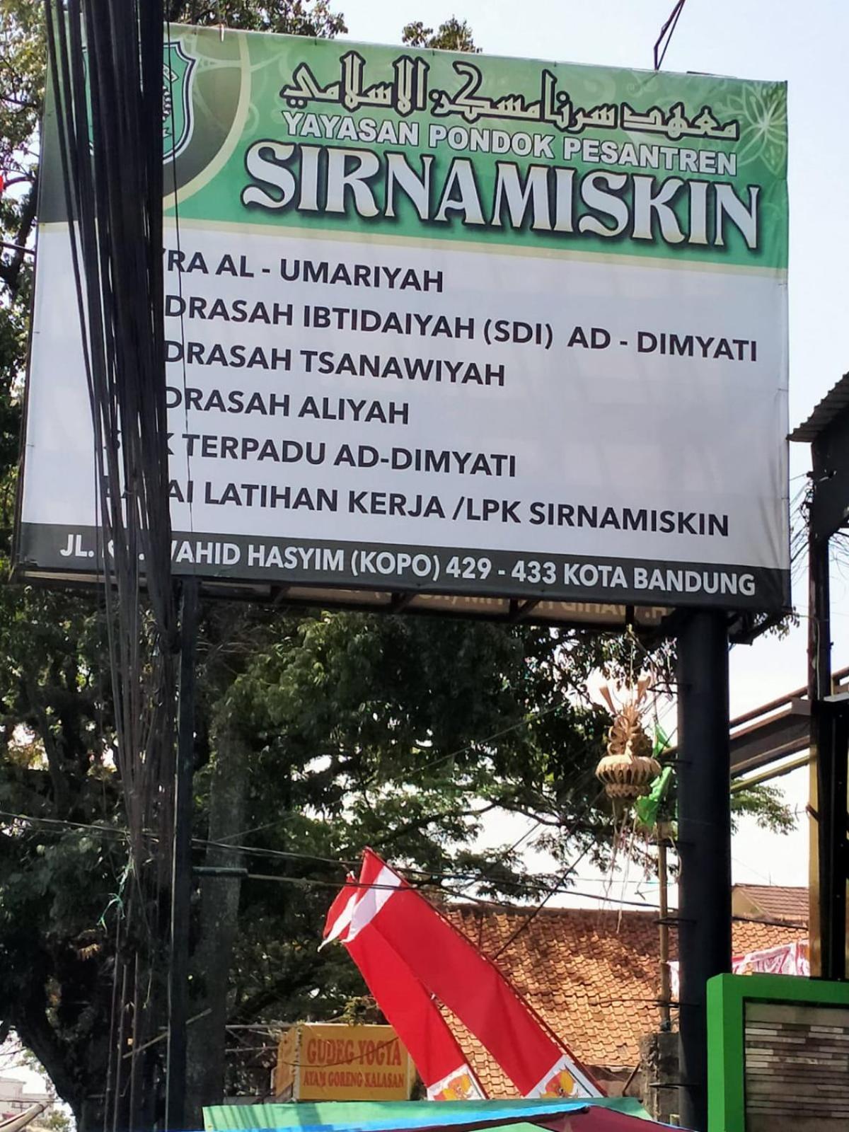 Gh Sirnamiskin Bandung Exteriör bild
